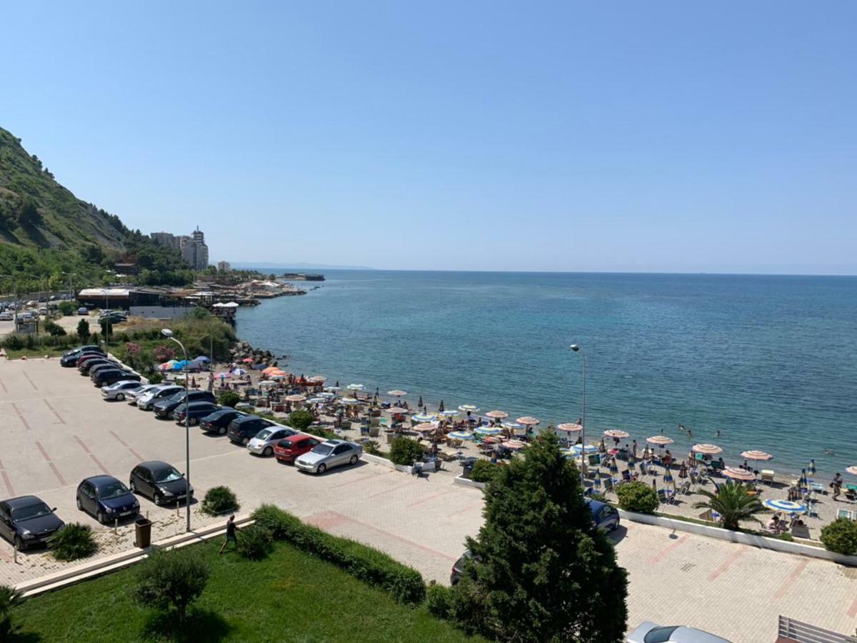 Hotel Ferrara Durrës Exteriör bild