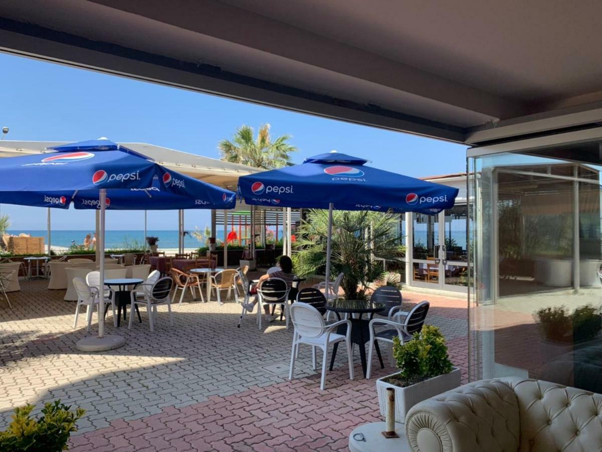 Hotel Ferrara Durrës Exteriör bild