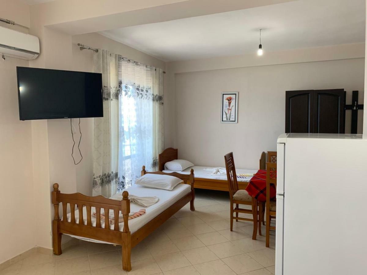 Hotel Ferrara Durrës Exteriör bild